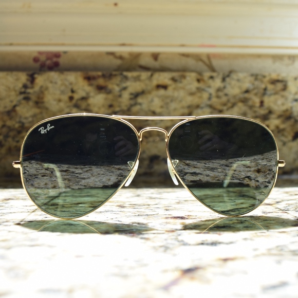 Ray-Ban Other - Ray-Ban Aviator Sunglasses